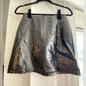 S Faux crocodile skirt with slit
